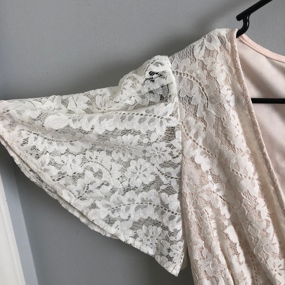 White Lace V-Neck Mini Dress NWT - Small - Picture 10 of 13